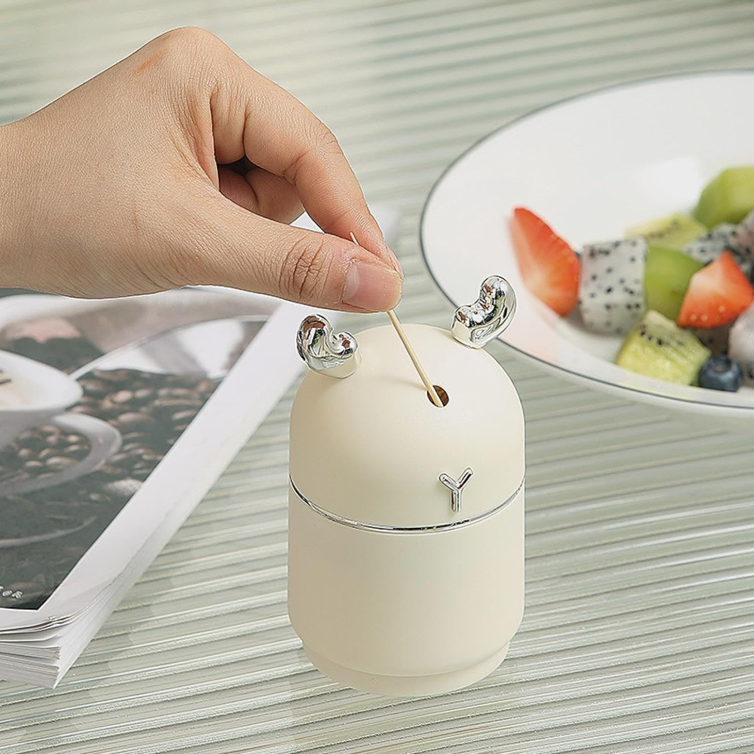 Plastic Toothpick Dispenser – Convenient, Durable, and Hygienic Storage for Toothpicks, Easy-to-Use Dispenser, Ideal for Home, Office, or Travel