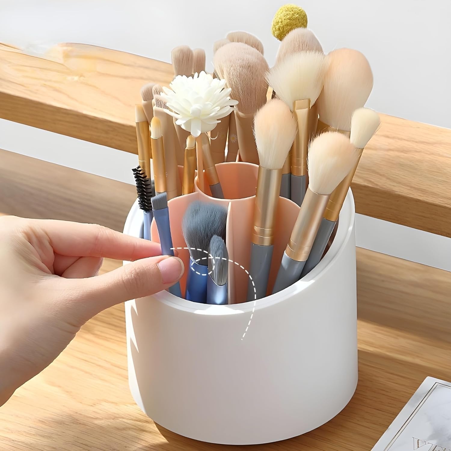 360 Degree Makeup Brush Holder – White, Rotating Organizer, Durable, Space-Saving, Stylish Storage for Brushes, Cosmetics, and Beauty Tools