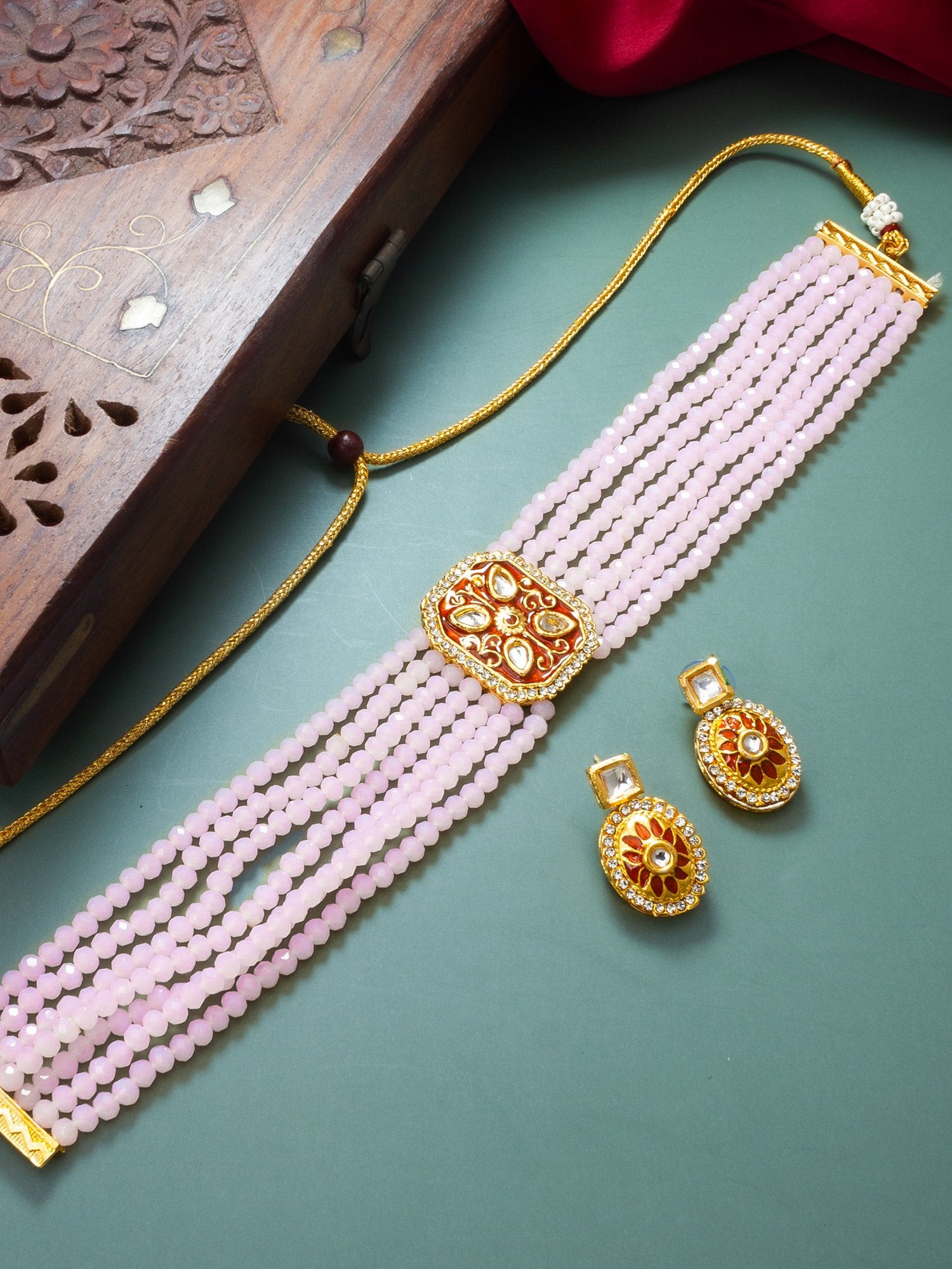 Regal Gold Necklace and Earrings Set – Perfect for Grand Occasions