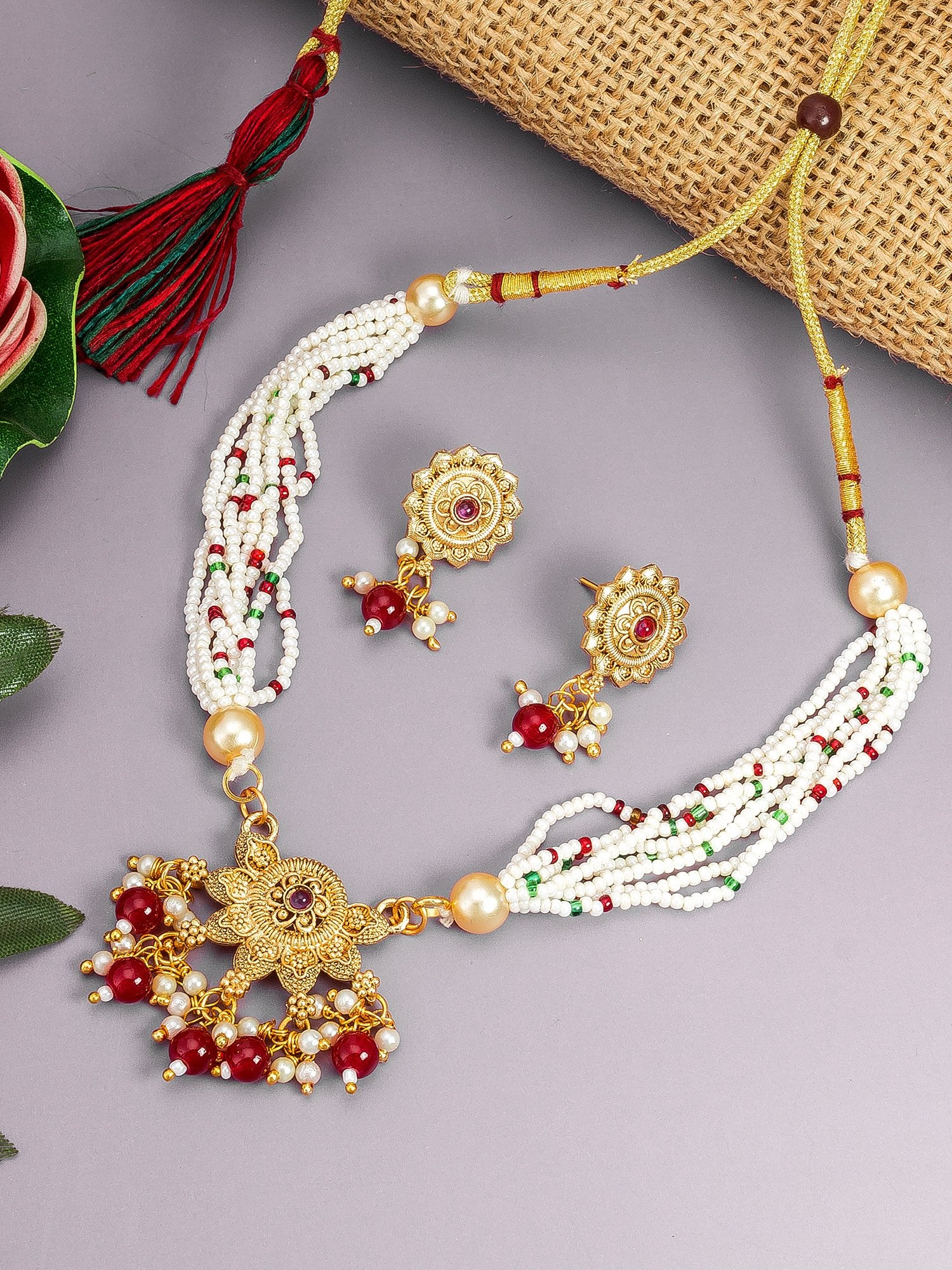 Timeless Gold Necklace and Earrings Set – Elegance Redefined
