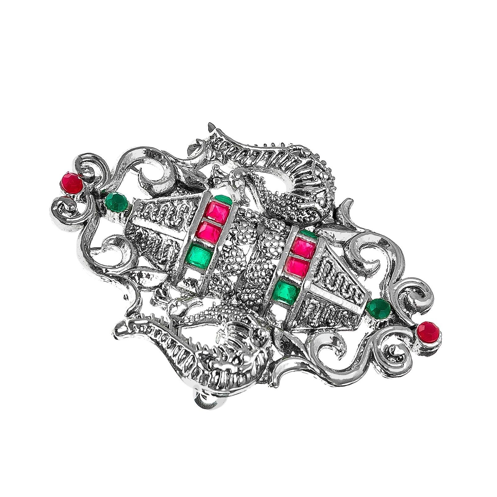 Regal Twist Gold Ring – Sophisticated Simplicity