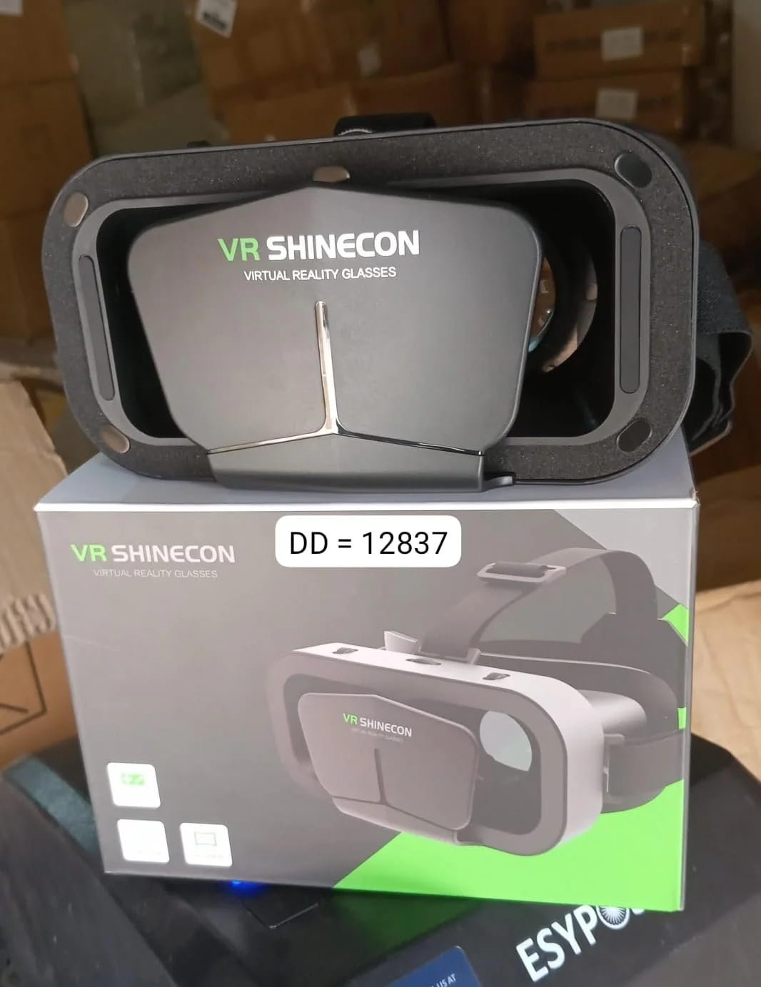 VR SHINECON Virtual Reality Glasses – 3D VR Headset for Movies & Gaming, Adjustable Lenses, Comfortable Fit, Universal Compatibility for iPhone & Android Smartphones