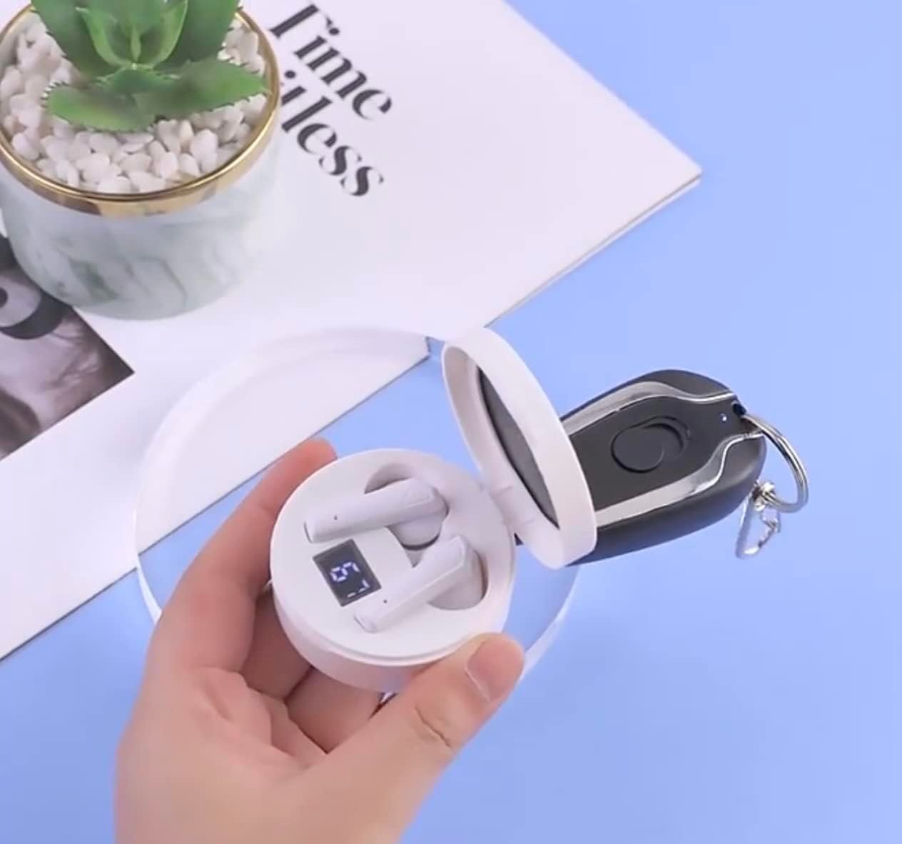 Portable Key Chain Power Bank (Apple Pin) – Compact Charging Solution for iPhone & Apple Devices