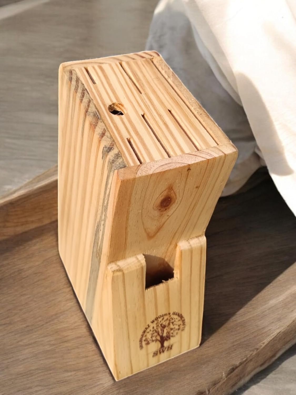 Wooden Knife Stand ? Stylish and Functional Kitchen Knife Holder ? Durable Wooden Design, Space-Saving, Easy Access