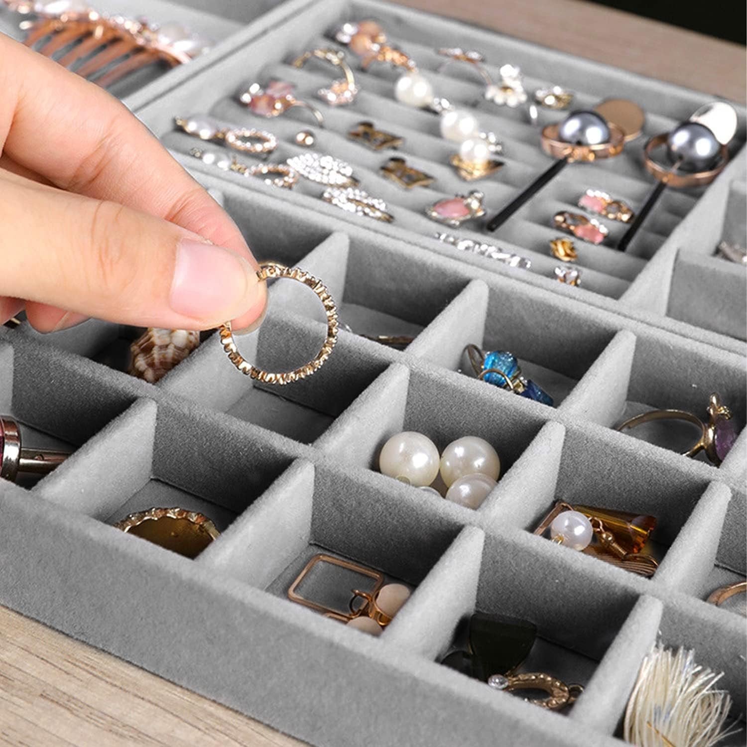 VELVET JEWELRY TRAYS ORGANIZER SET OF 4 ? Elegant Storage for Rings, Necklaces, and Earrings