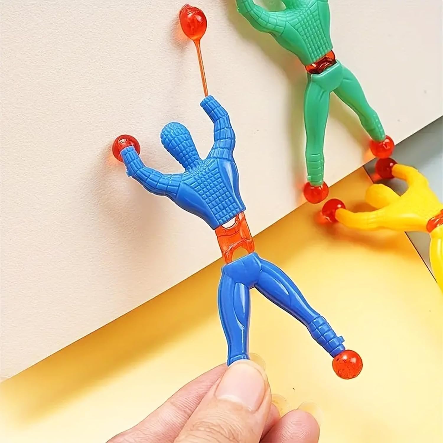 Climbing Spider (Set of 5) ? Fun Wall Climbing Spider Toys for Kids ? Sticky and Interactive Play