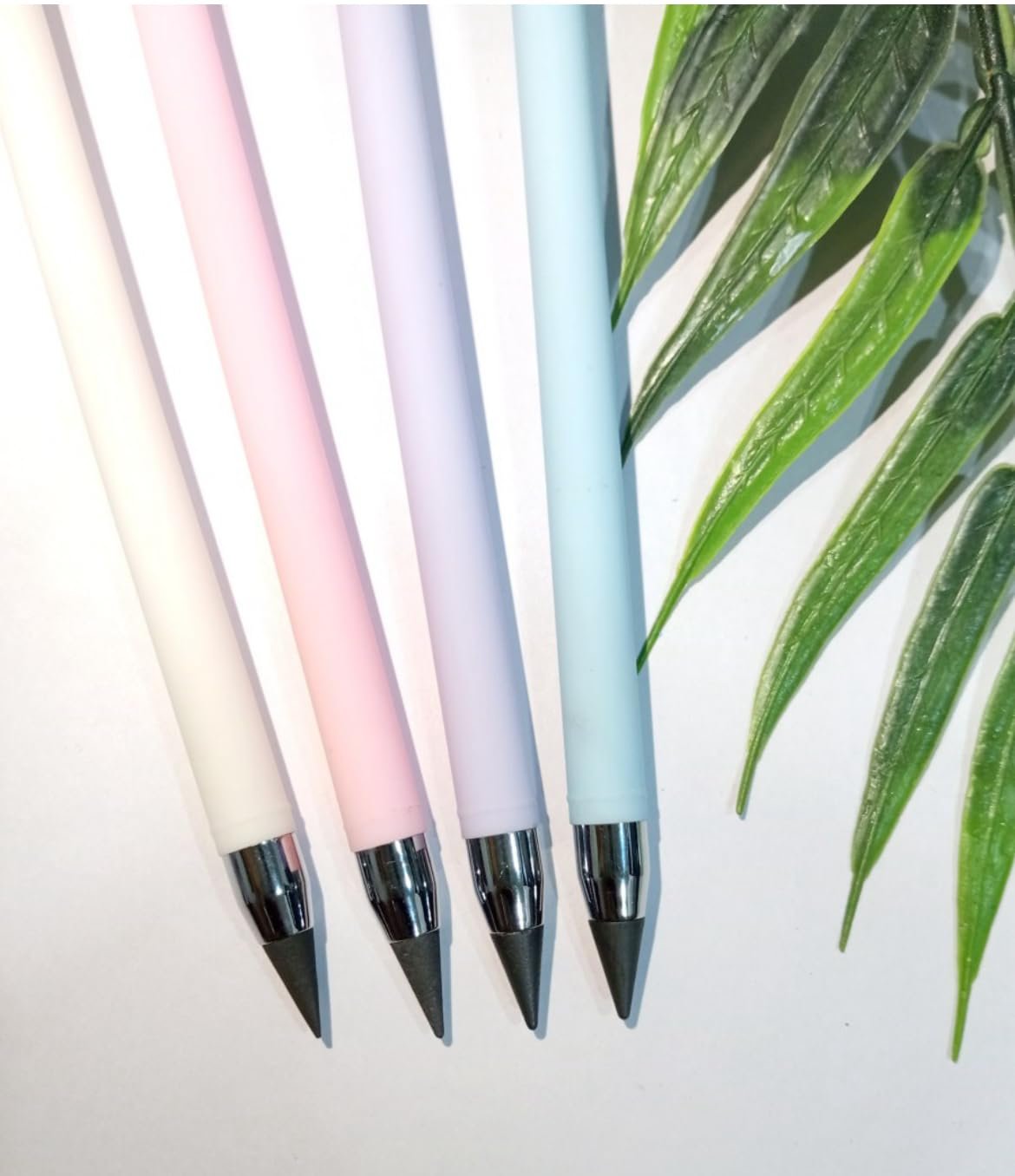 Unicorn Lead Pencil with Light ? Fun and Magical Pencil for Kids, Ideal for School or Arts & Crafts