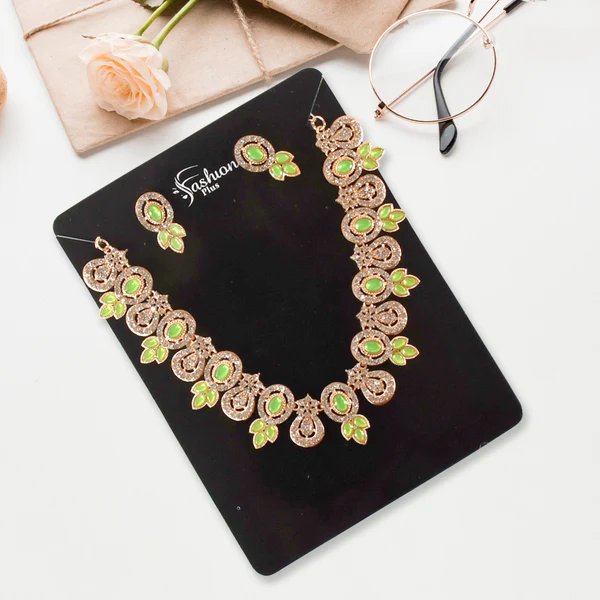 Parrot-Inspired Necklace Set ? Unique and Colorful Jewelry for Women