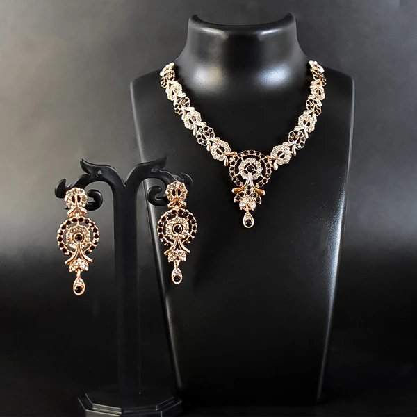 Timeless Necklace and Earring Set ? Elegant Pearl Jewelry for Women, Perfect Gift for Special Occasions