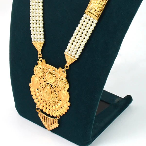 Elegant Moti Necklace ? A Timeless Classic for Women, Perfect for Every Occasion