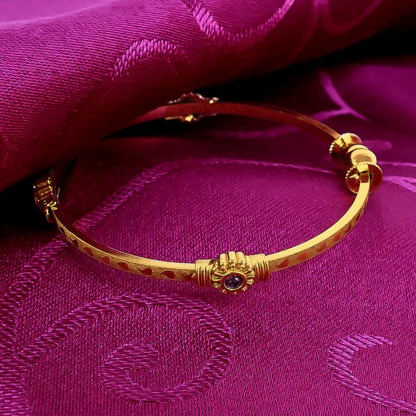 Womens Pride Traditional Gold Plated Bangles Elegant Indian Design for Weddings & Special Occasions