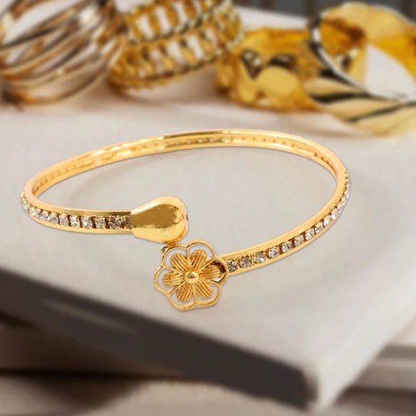 Fashion Latest Traditional Design Gold Plated Adjustable Bracelet Bangles for Women Adjustable Fit, Elegant Jewelry for Special Occasions