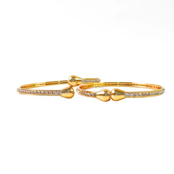 Premium Golden Bangles (1 Pair) Luxurious Gold Plated Bangles for Women, Ideal for Weddings & Special Celebrations