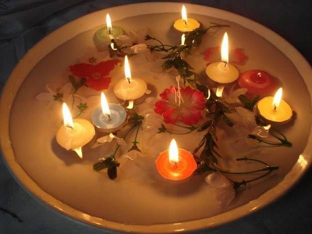 Red Tealight Candles – Pack of 10 Unscented Tea Lights for Home Decor, Weddings, Spa, Diwali, Christmas, Romantic Ambience – Long Burning and Smokeless