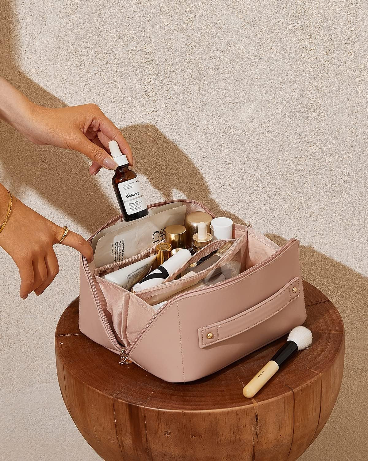 Cute PU Makeup Bag – Stylish & Compact Cosmetic Organizer for Travel, Toiletries, and Everyday Use, Waterproof and Durable PU Leather Makeup Case