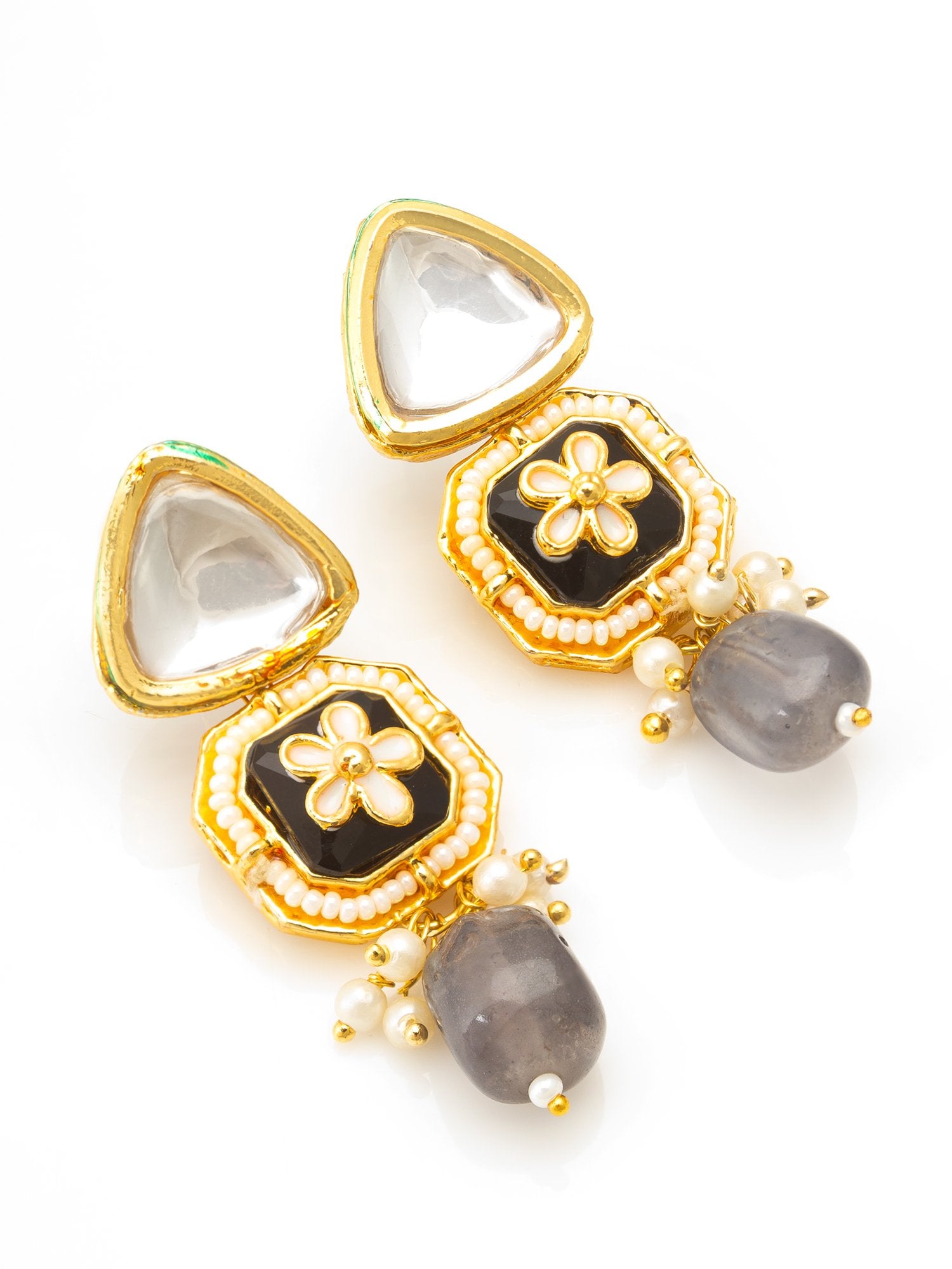 Golden Drop Earrings – Graceful Beauty for Every Occasion
