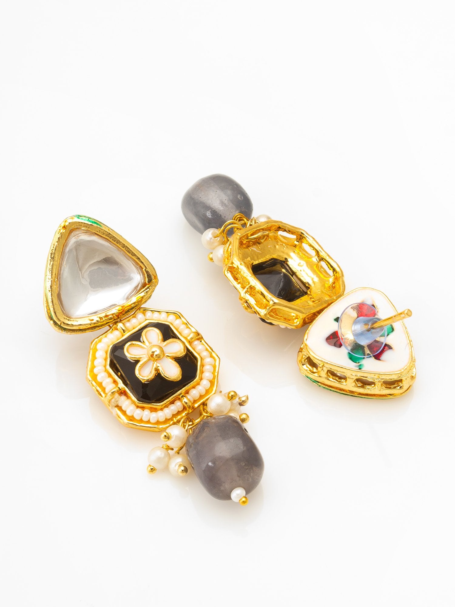 Golden Drop Earrings – Graceful Beauty for Every Occasion