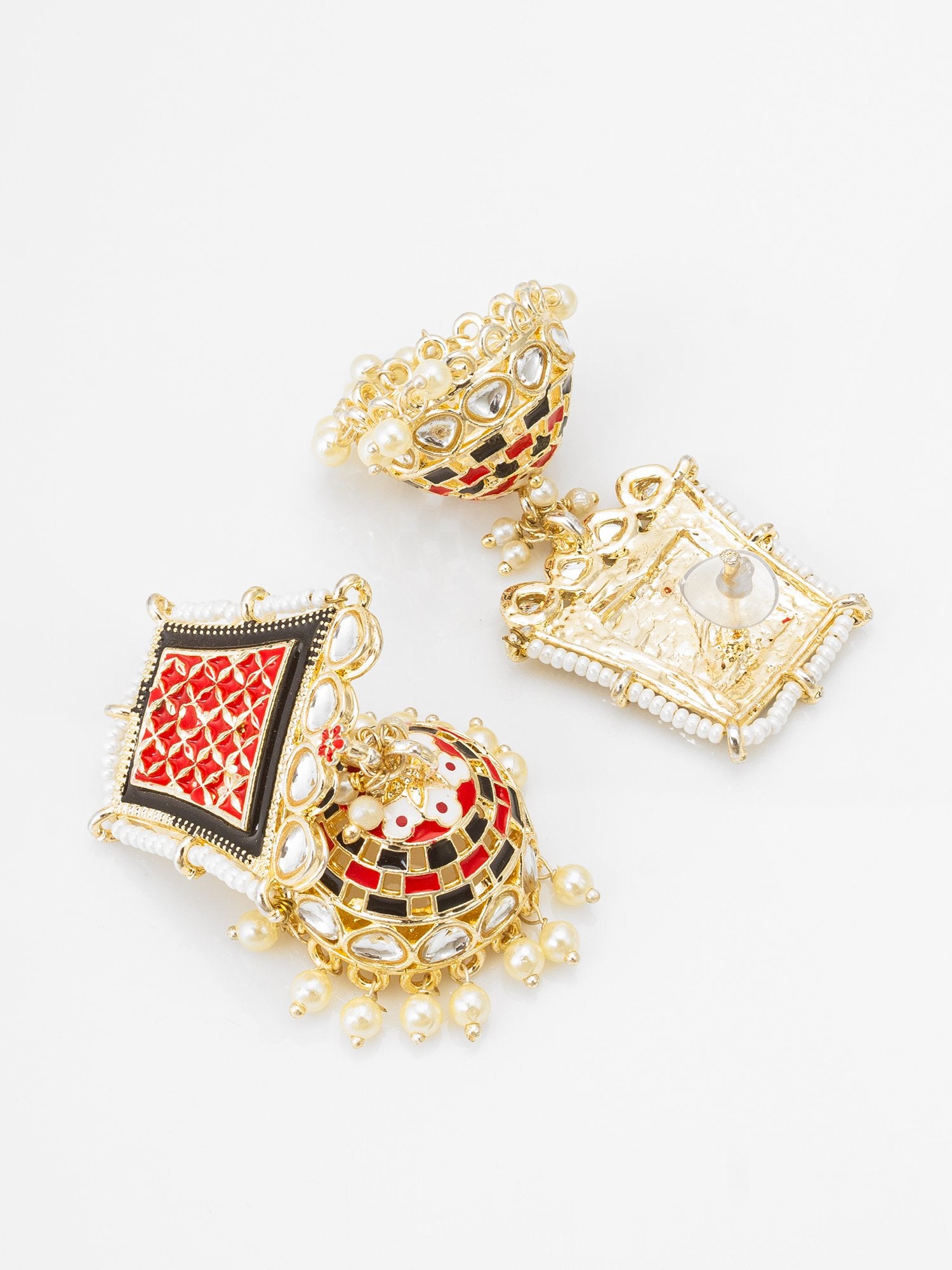 Golden Twisted Hoop Earrings – Chic and Modern