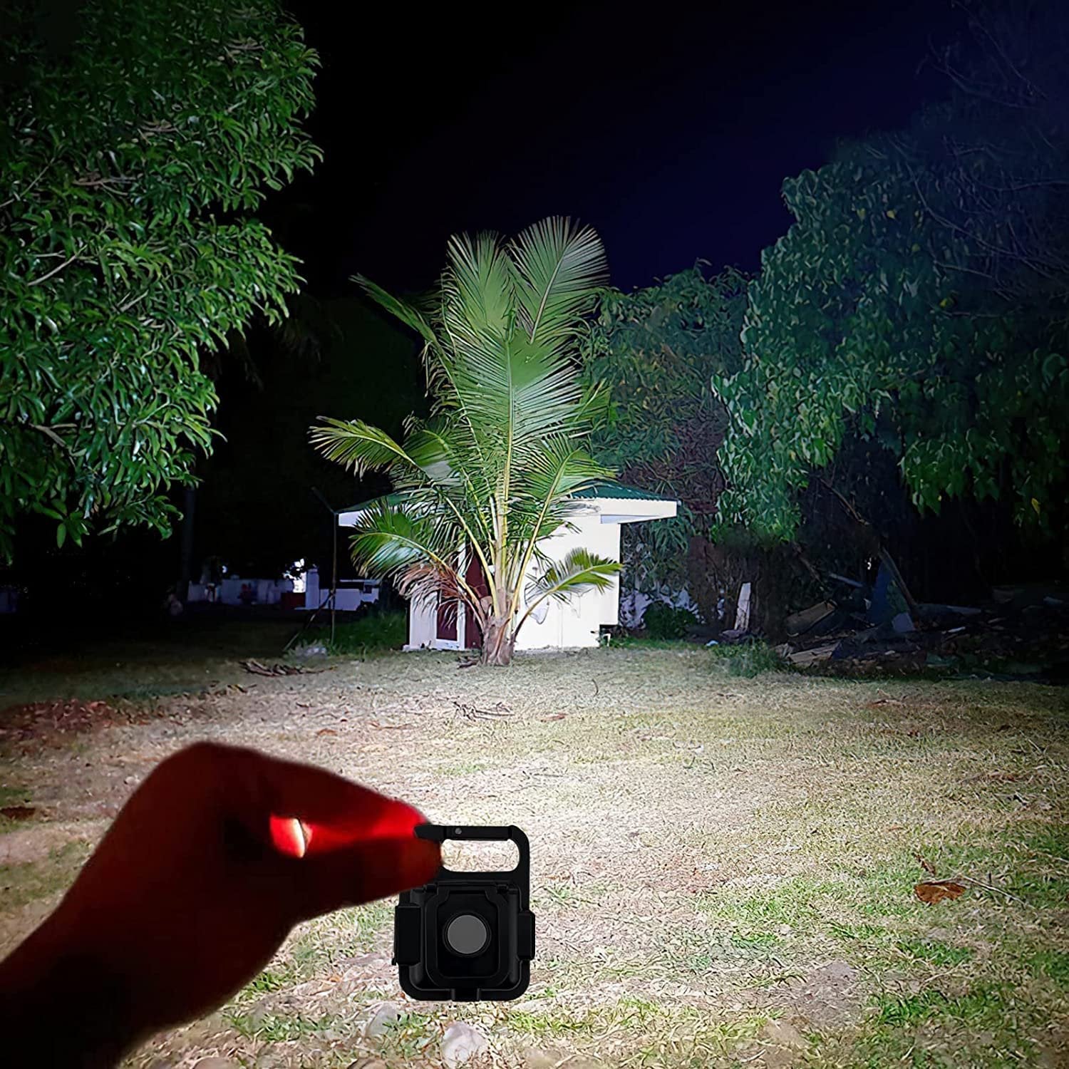 USB Rechargeable Mini Keychain Flashlight – Ultra-Compact Lighting