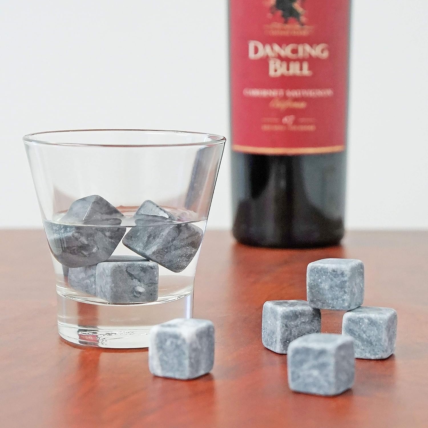 Whisky Chilling Stones ? Reusable, Non-Diluting Stones for Chilling Whisky, Wine, or Cocktails ? Set of 6, Ideal for Connoisseurs

