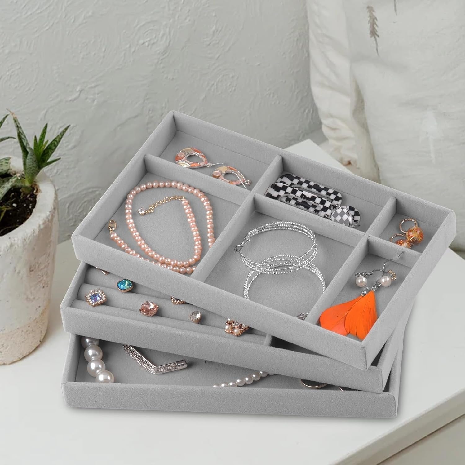 VELVET JEWELRY TRAYS ORGANIZER SET OF 4 ? Elegant Storage for Rings, Necklaces, and Earrings

