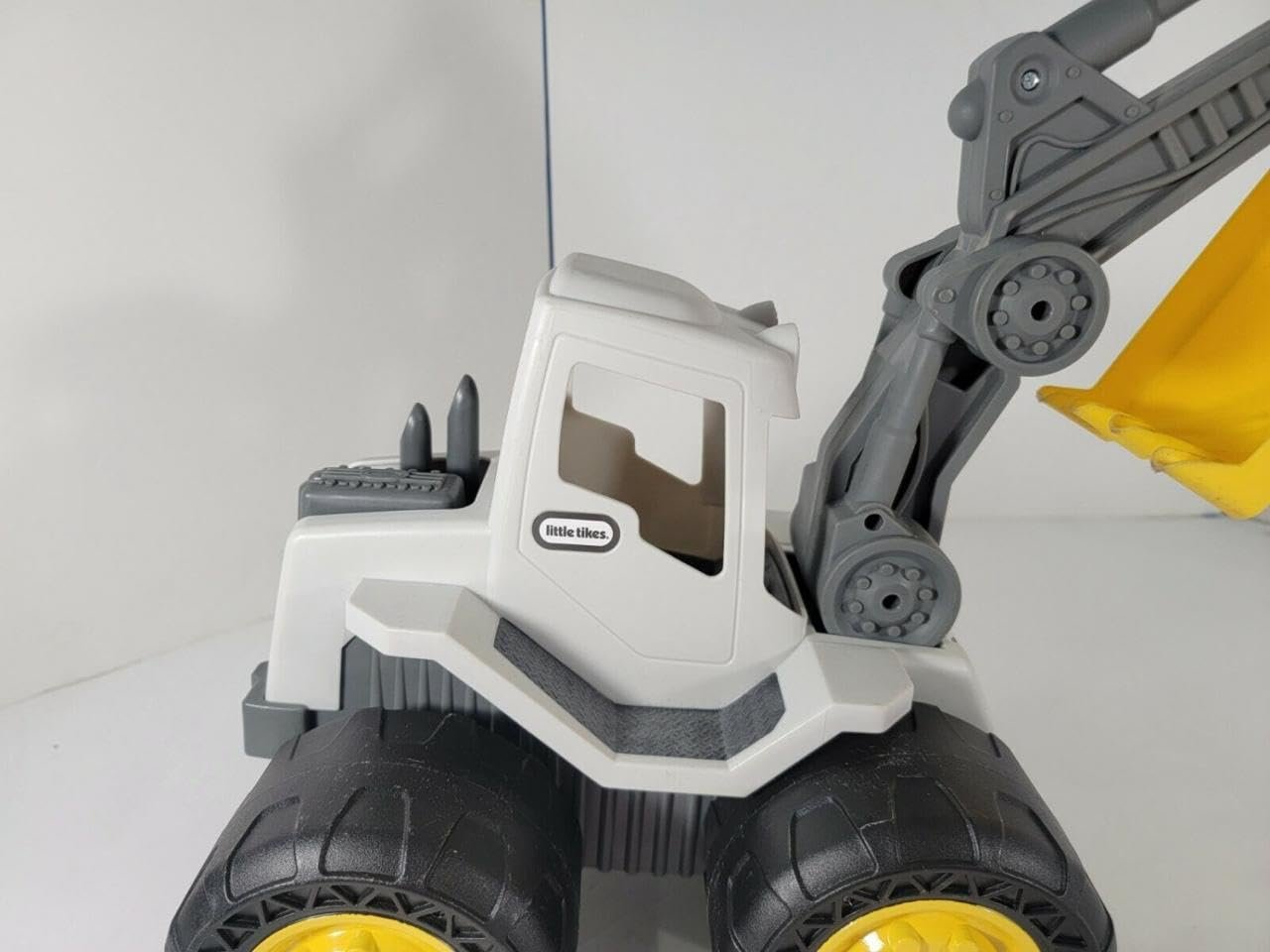 Strong Power JCB (Truck) ? Durable and Realistic Toy Construction Truck for Kids ? Perfect for Outdoor Play, Imagination, and Active Learning

