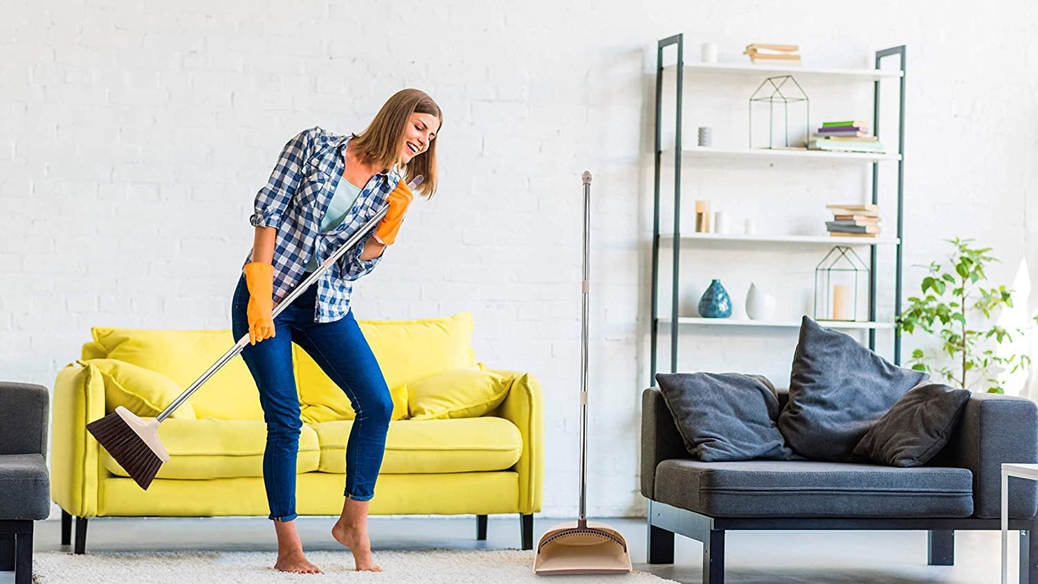 Mop with Broom Holder & Dustpan ? 3-in-1 Cleaning Set with Upright Stand, Clip-On Holder & Self-Cleaning Pan, Space-Saving Organizer for Home, Kitchen & Bathroom