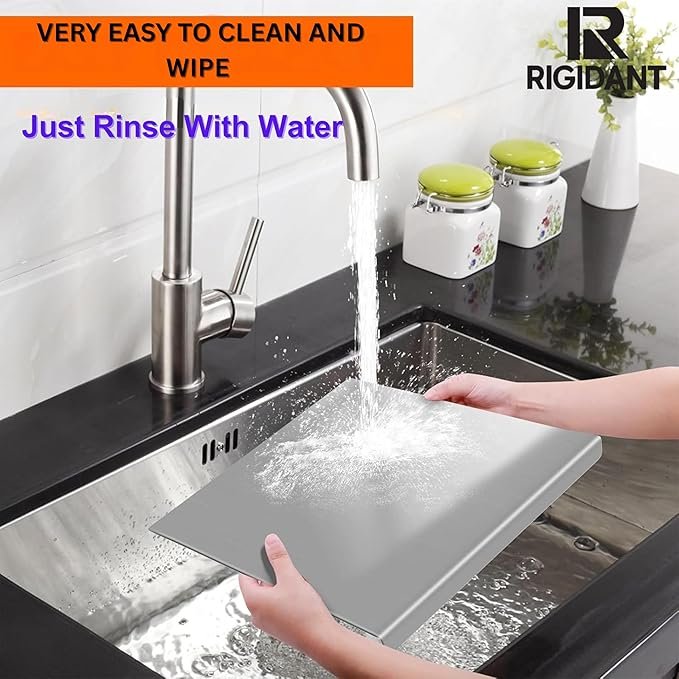 Stainless Steel Chopping Board (41?31 cm) ? Rustproof & Anti-Bacterial Cutting Board for Meat, Vegetables & Fruits, Heavy Duty Kitchen Board with Non-Slip Base