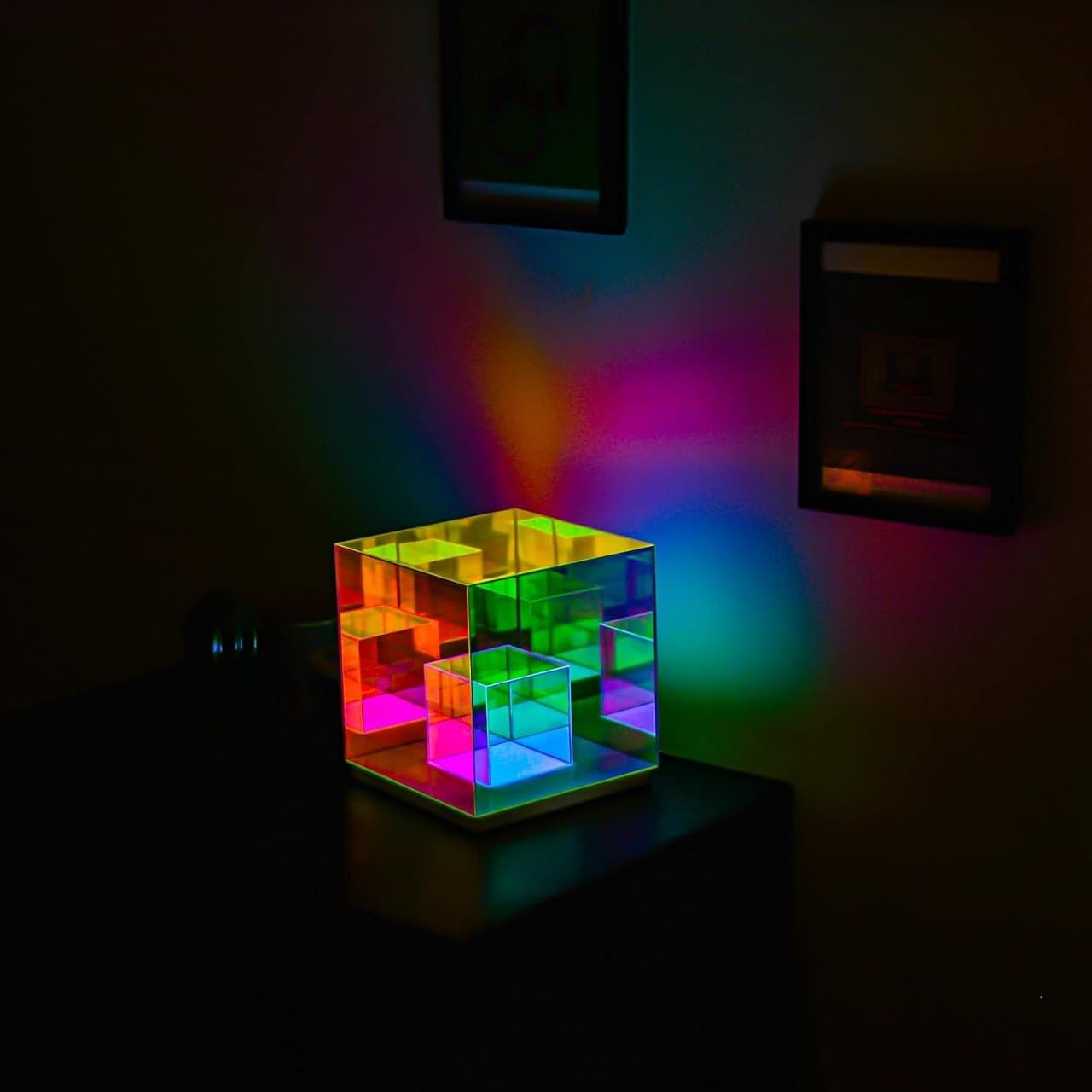 Infinity Cube Lamp ? LED Optical Illusion Light with 3D Mirror Effect, USB Powered Mood Light for Desk, Bedroom, Office & Home D?cor