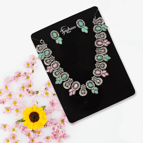 Exquisite Pink & Green Color Necklace Set ? Vibrant and Elegant Jewelry for Women