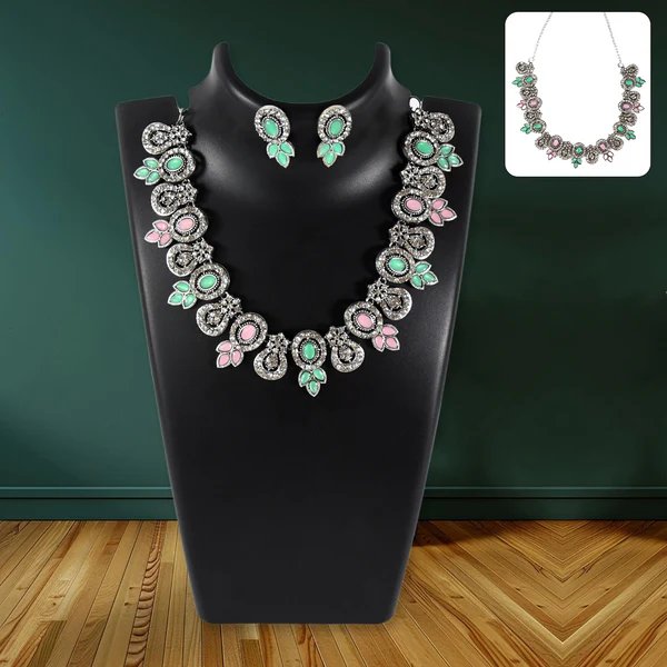 Exquisite Pink & Green Color Necklace Set ? Vibrant and Elegant Jewelry for Women