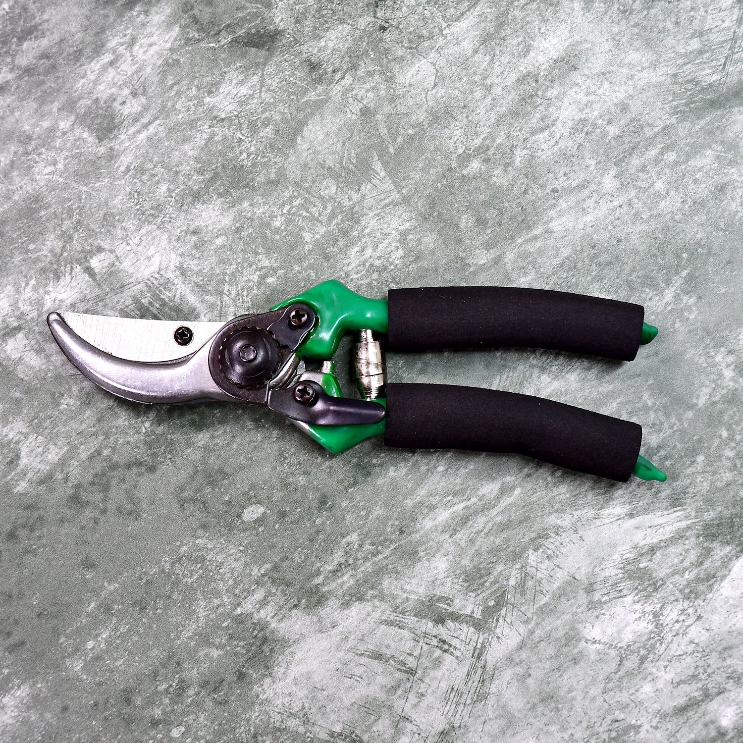 9083 GREEN GARDEN SHEARS SHARP CUTTER PRUNERS SCISSOR, PRUNER. DeoDap