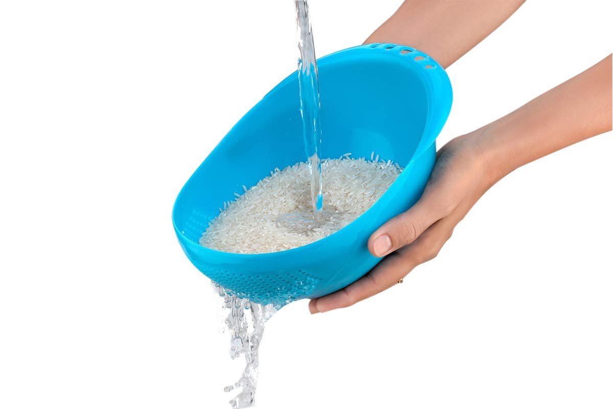 081A Multi-Function with Integrated Colander Mixing Bowl Washing Rice, Vegetable and Fruits Drainer Bowl-Size: 21x17x8.5cm 