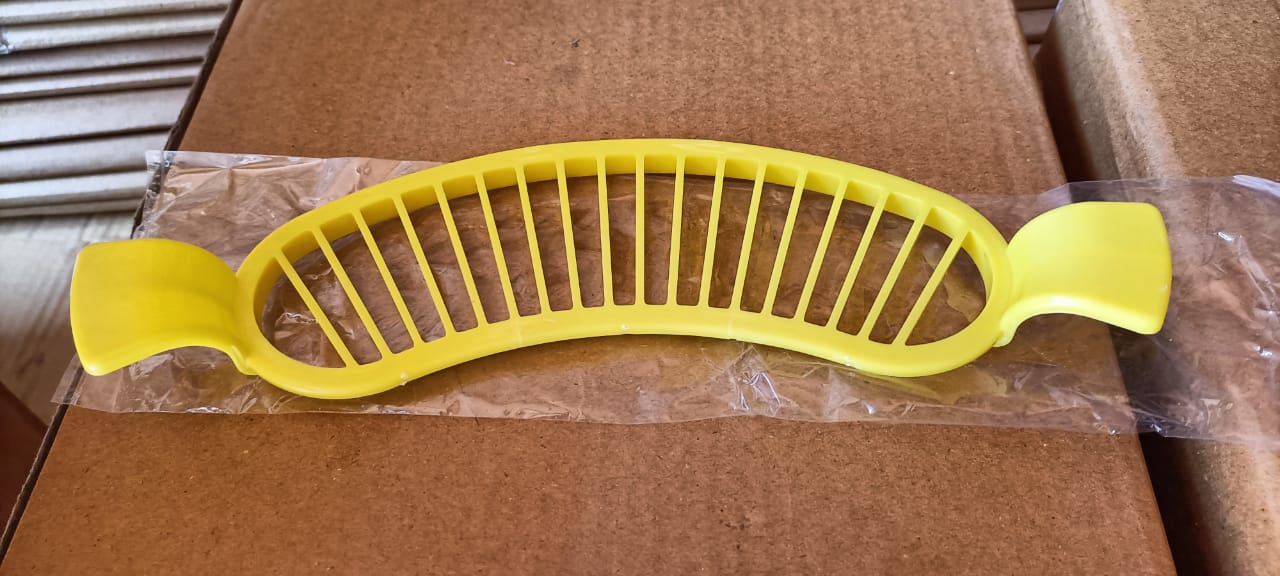 2084 Plastic Banana Slicer/Cutter With Handle DeoDap